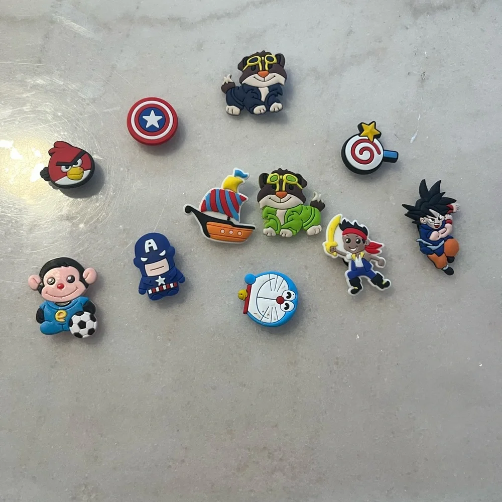 Lote Assorted Cartoon‎ Character Shoe Charms